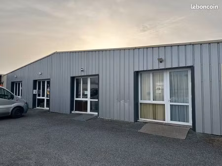 local professionnel 75m² bureau + atelier - parking