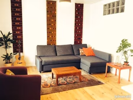 appartement 2 pièces avec véranda - vue sur le larzac