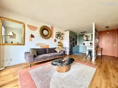 appartement t2 avec balcon et parking