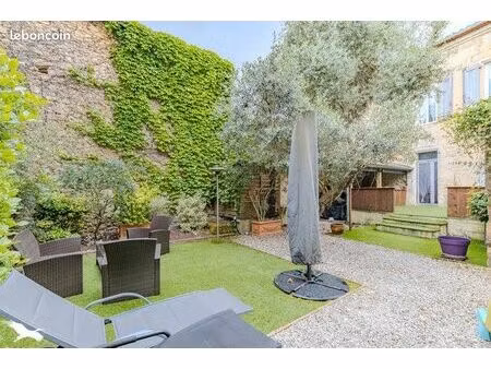 maison 5 pièces 195 m²