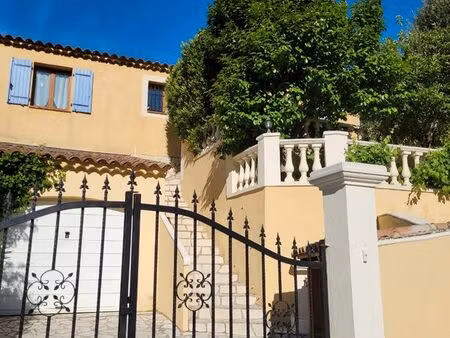 maison 90 m2 avec piscine et garage