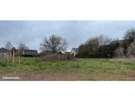 terrain 3 338 m² annebault