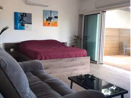 appartement une pièce avec jardin