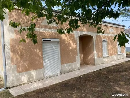 maison individuelle dans petit village