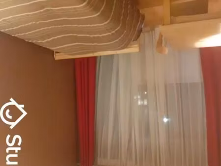 chambre 1 pièce 12 m²