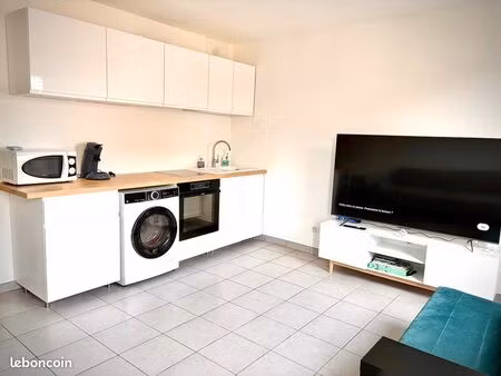 studio meublé