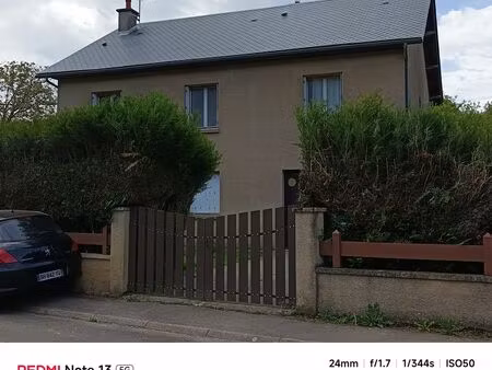 maison t5 à louer à bertholène