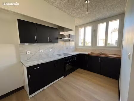 location maison t4 avec garage et jardin à villefranche de rouergue