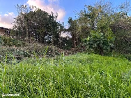 terrain 900m2 bien situé