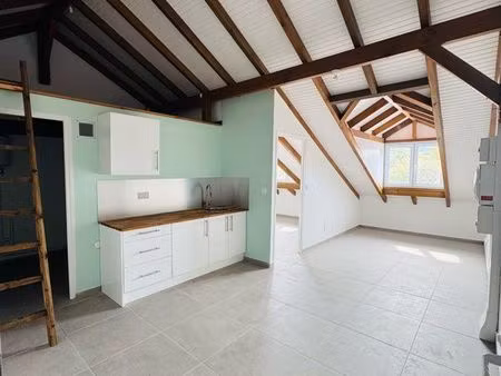 t2 neuf sous comble + mezzanine 40m2 basse-terre