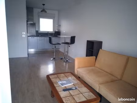 location joli appartement t2 meublé en centre ville