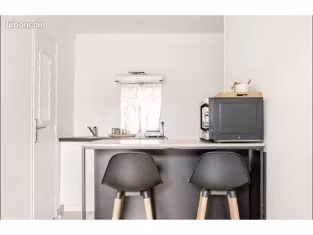? studio meublé tout compris – 780 cc – internet + électricité + disney+