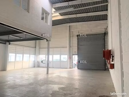 local bureaux 450 m²
