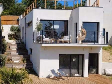 villa d’architecte - 5 pièces - 123m2