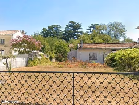 terrain 300 m² bordeaux
