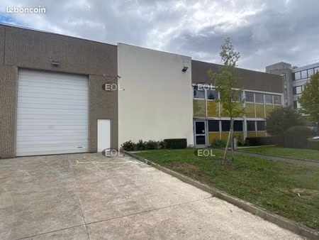 local bureaux 1 380 m²