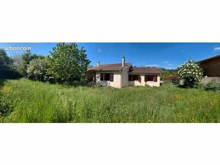 maison 3 chambres 102 m² terrain 893 m²