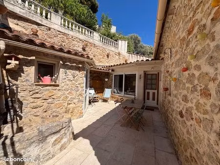 maison - mont faron