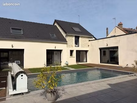 villa rénovée – 200 m² – prestations complètes