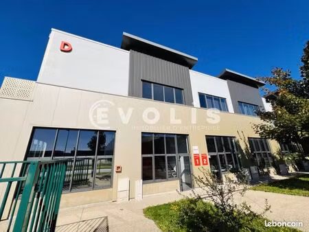 local d'activité 391 m²