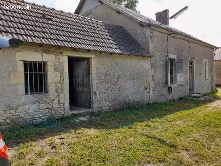 ferme avec dépendances à rénover