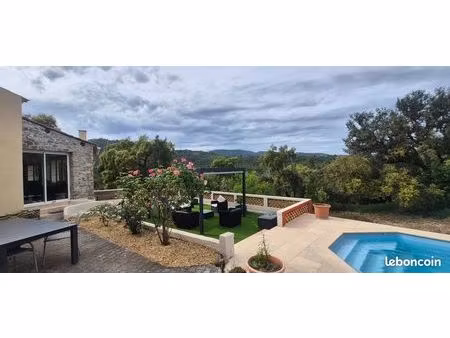 6 pièces  150 m² · le plan-de-la-tour 83120