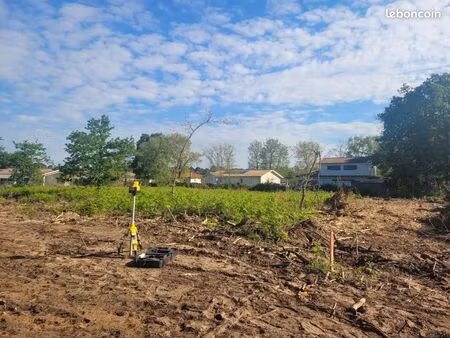 terrain 581 m² le teich