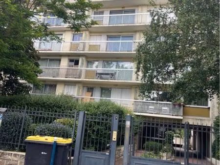 2 pièces pantin