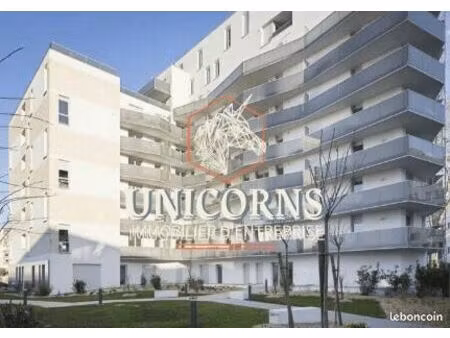 bureaux 274 m²