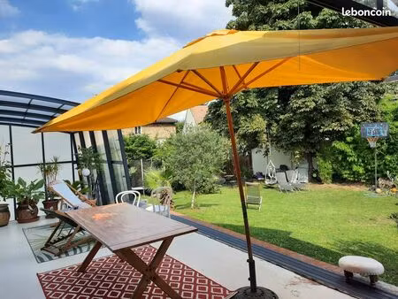 grande maison d'exception 5 chambres salon 60m2 piscine chauffée terrain 700m de terrain j