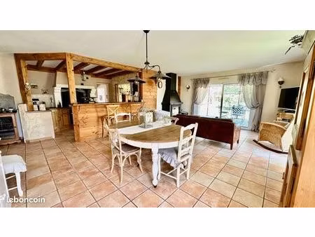 maison carcans ville