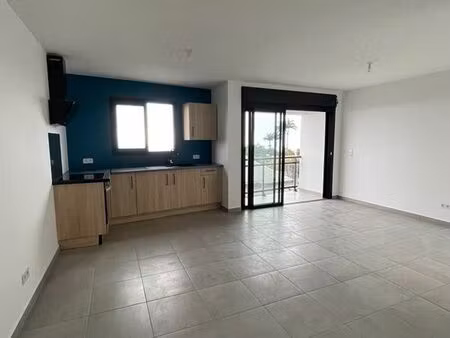 loue appartement t3 sur la rivière saint louis
