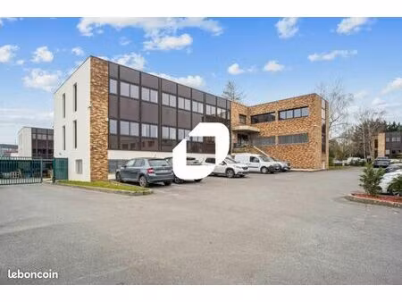 bureau 130 m²