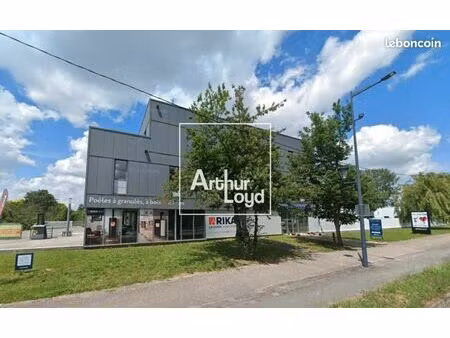 bureaux 92 m²