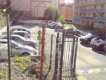 cherche place parking