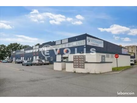 local d'activité 279 m²