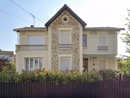 maison 8 pièces 200m2