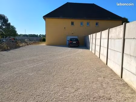 ? maison à louer située à montaulin  10270