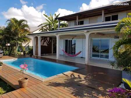 villa 170 m² avec piscine la rivière saint-louis