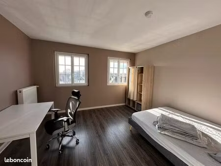 chambre 15m² proche utt et yschool