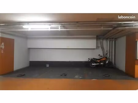 parking couvert à vendre