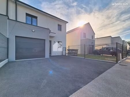 propriété 4 pièces 84 m²