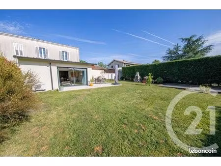 maison 6 pièces 158 m²