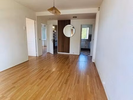 appartement 3 pièces meublé – 51 m² – entièrement rénové à neuf – parking