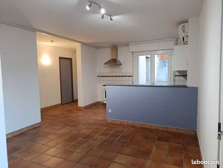 apt t2 45m2  avec terrasse  gardouch centre