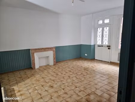 t2bis de 54 50 m² - rue paussifiles  limoux rdc | sans frais d’agence | parking gratuit pr