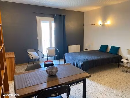 quillan studio meublé