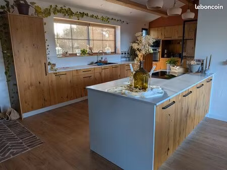 maison neuve 2023 - dpe a/a - 150m² - terrain 2 hectares - proche niort/la rochelle