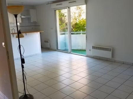 saint michel t2 48m² + parking