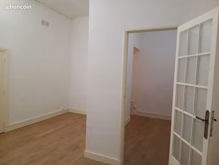 toulouse-aubuisson- bureau de 28 m2- activité professionnelle uniquement